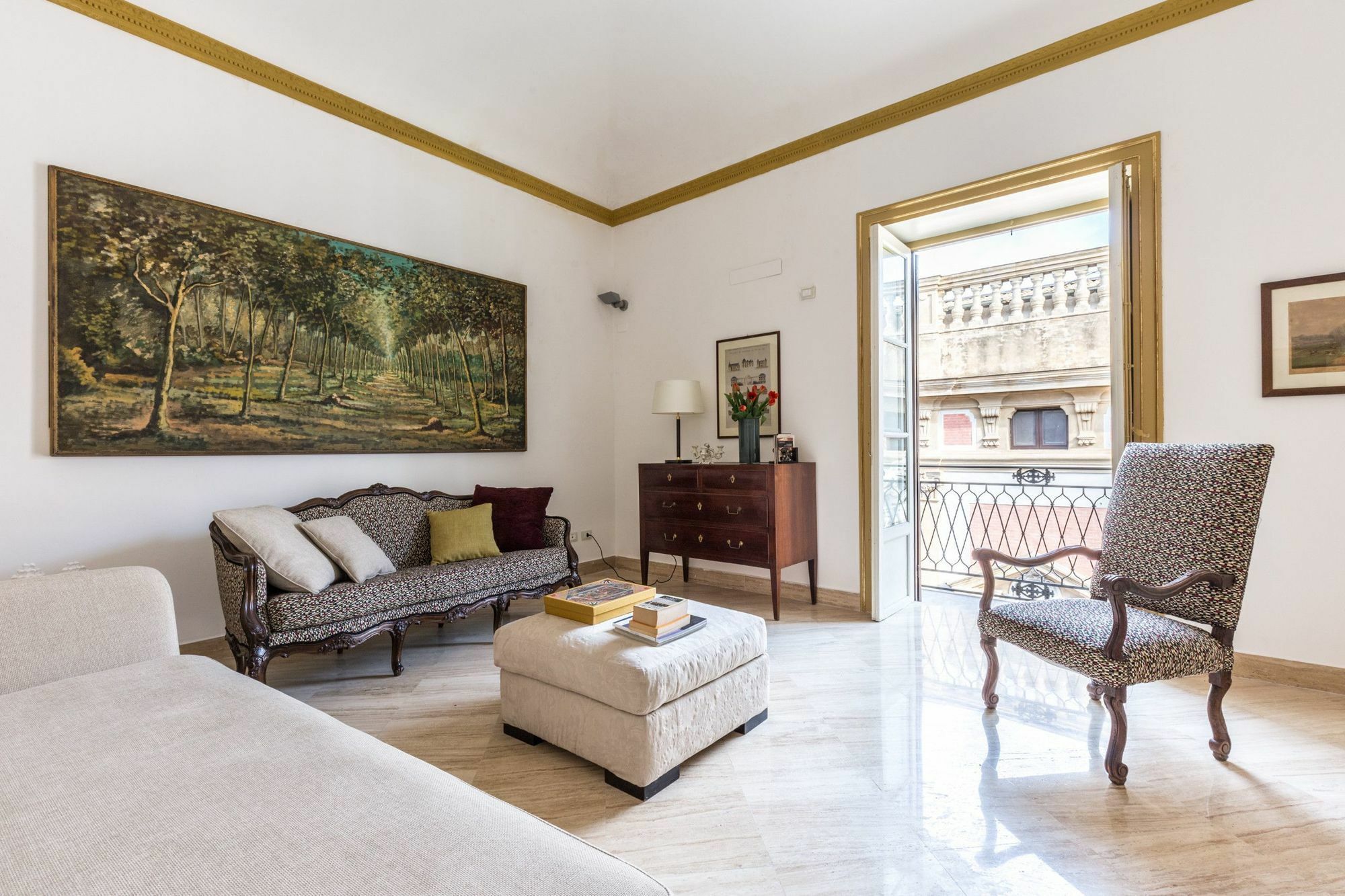 Sant'elia Prestige With Balcony